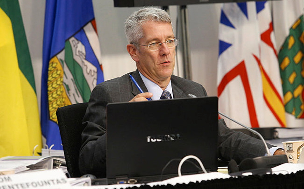 Blais evokes praise, criticism as he leaves CRTC Blais evokes praise, criticism as he leaves CRTC