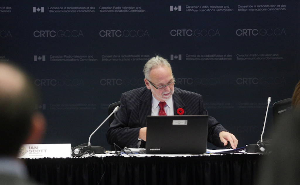 Bell, Rogers defend sales practices to CRTC