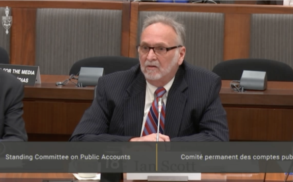 CRTC reviewing 36-month device financing plans
