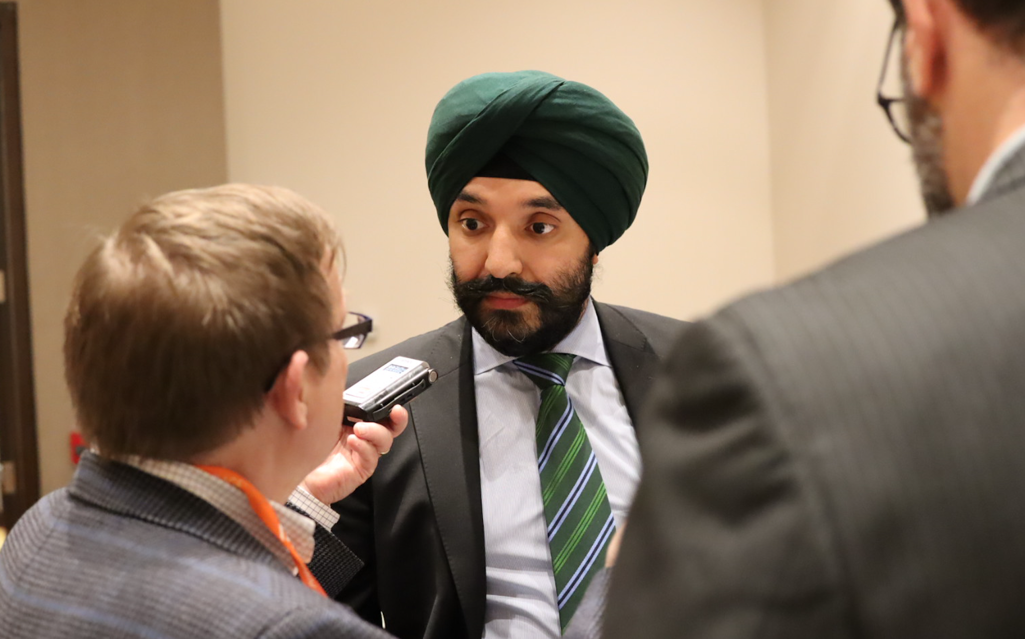 3.5 GHz auction will mean a level playing field for 5G: ISED