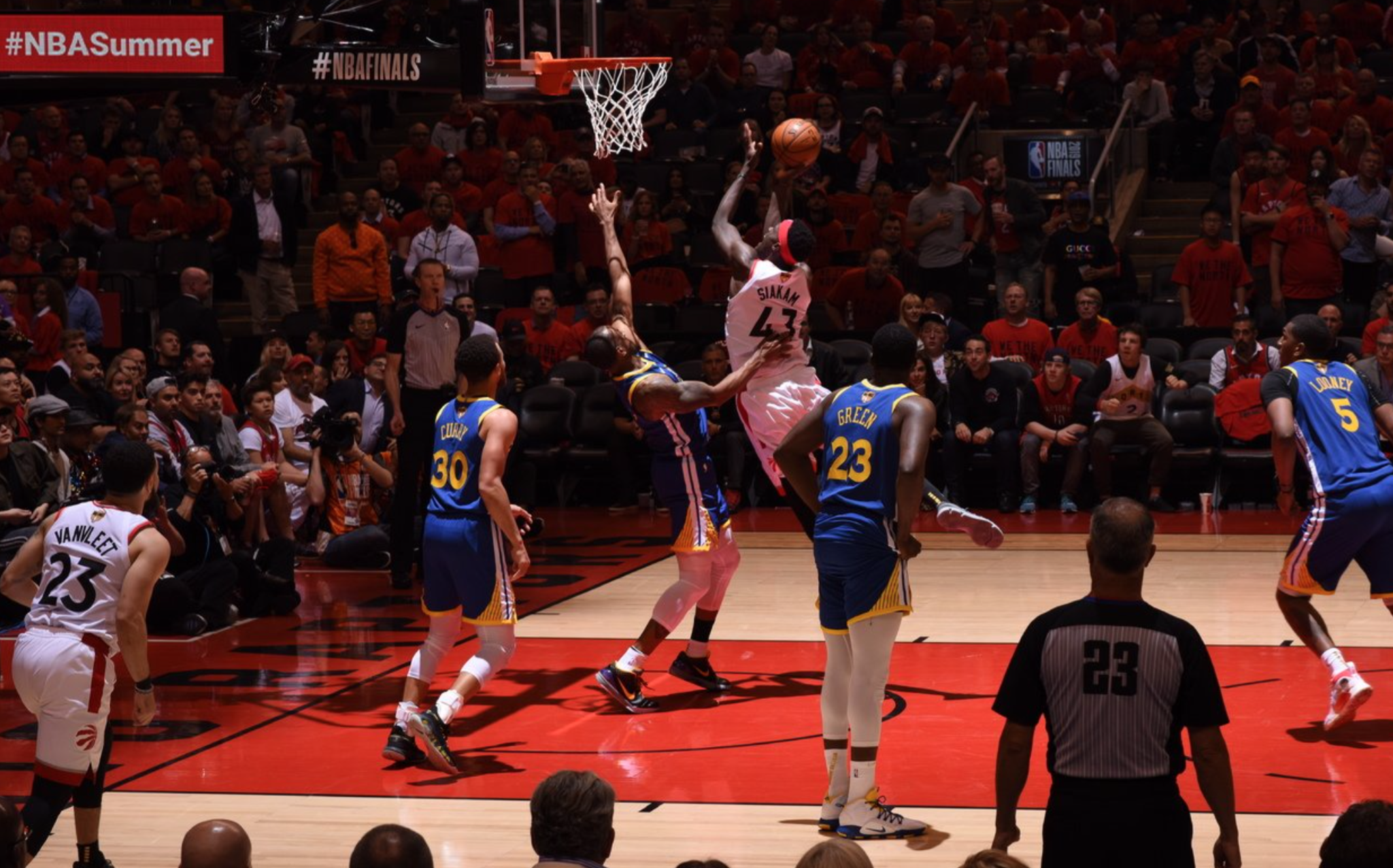 Bell hardware malfunction causes Raptors fans to miss out Bell hardware malfunction causes Raptors fans to miss out