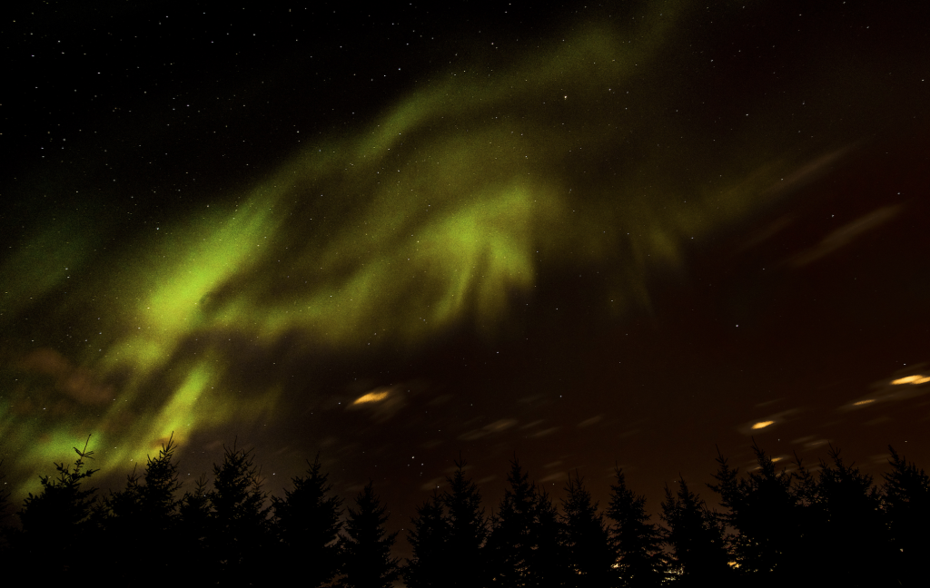 Residents want CRTC to allow more competition in ‘monopolistic’ North The northern lights.