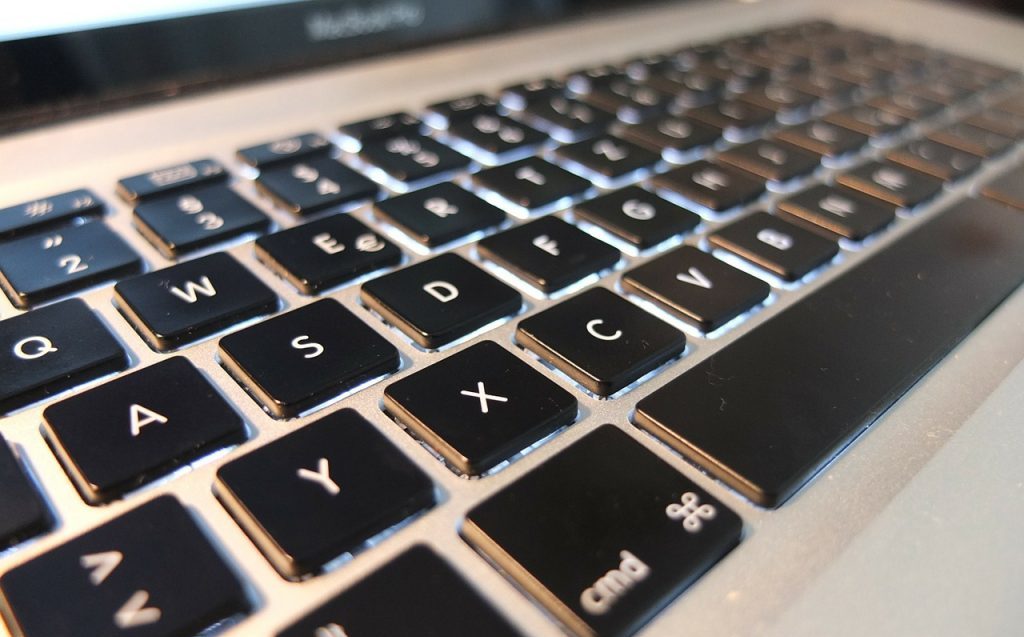 Quebec judge approves Apple class action settlement