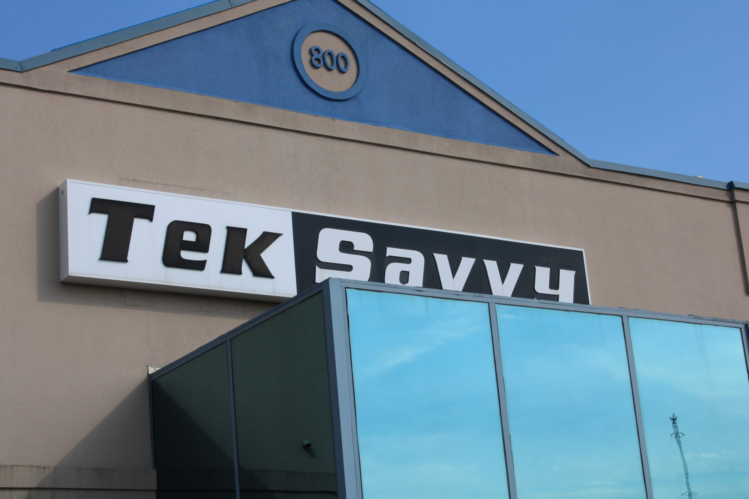 Rogers-Quebecor TPIA arrangements in Shaw merger violate Telecom Act: TekSavvy to CRTC Rogers-Quebecor TPIA arrangements in Shaw merger violate Telecom Act: TekSavvy to CRTC