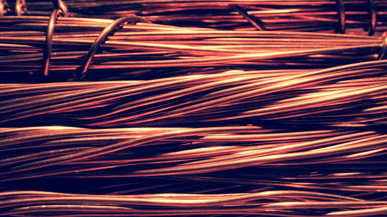 Lead-lined copper wiring too small part of network to be concern, telecoms say