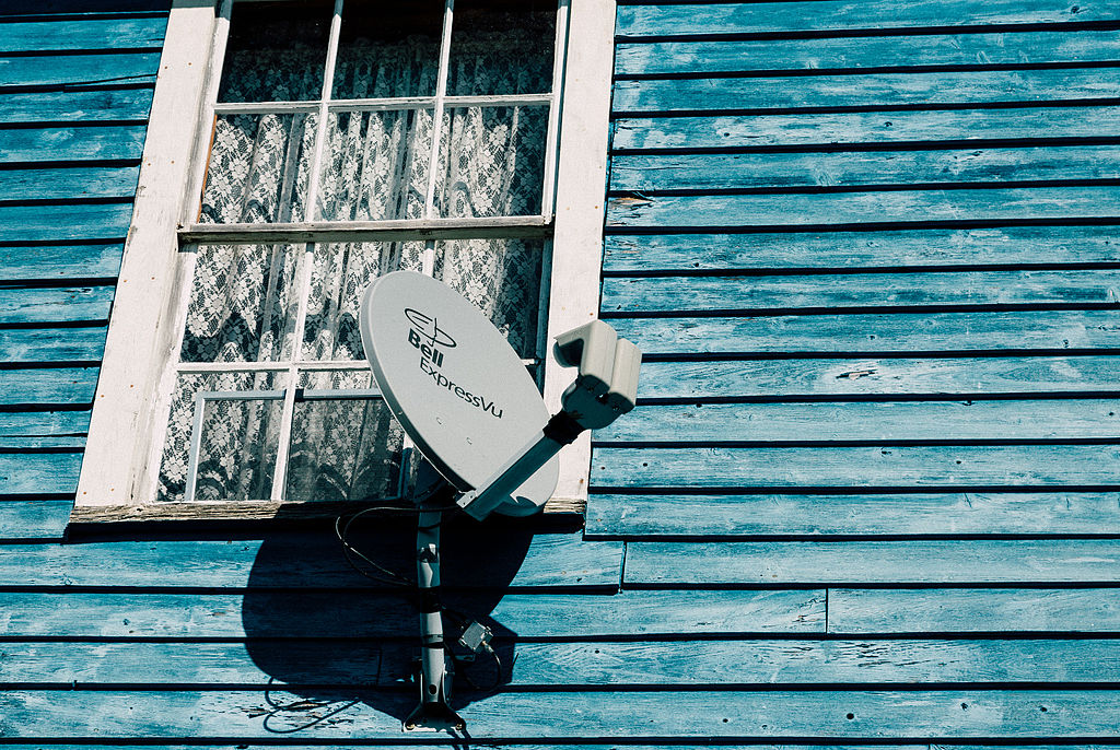Rogers backs Bell’s SRDU request while creatives oppose Bell Canada ExpressVu Satellite Dish
